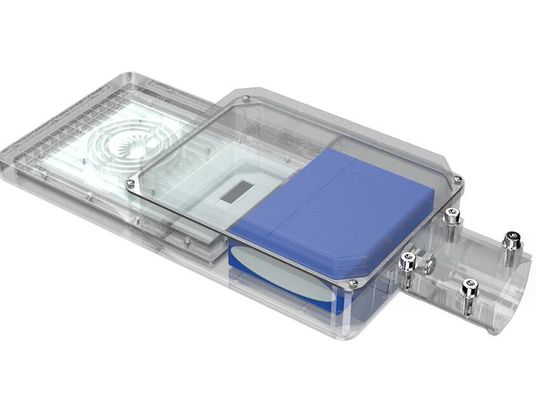 Contrôle à distance de la lumière de rue LED IP65 alimentée par l'énergie solaire pour la route