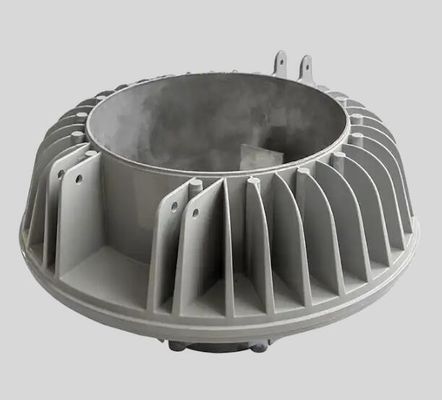 Traitement de pièces de coulée de précision en acier inoxydable pour boîtiers de lampes à LED